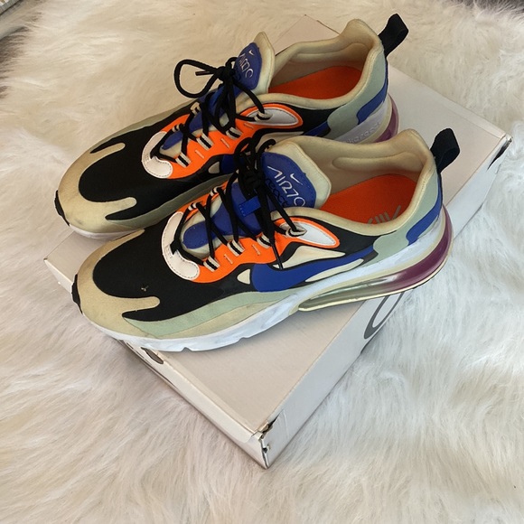 Nike Air Max 270 React, Women’s Size 11 - Picture 9 of 13